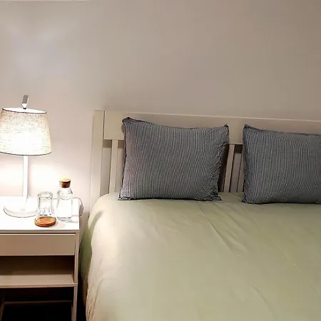 Shared In Bairro Alto - Chiado Проживание в семье
