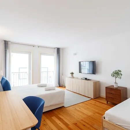 Shared In Bairro Alto - Chiado Homestay