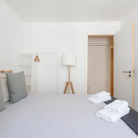 Shared In Bairro Alto - Chiado * Lissabon